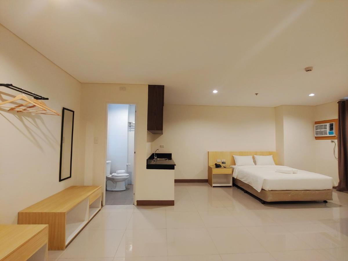 Kaizen Suites Manila Exterior photo